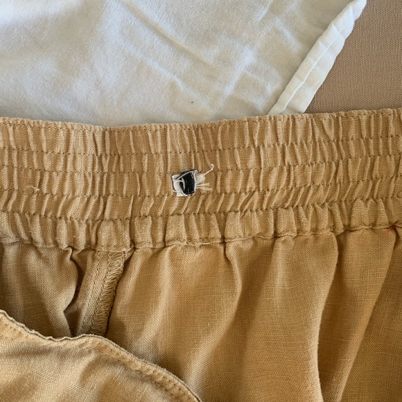 Guess tie waist shorts. - Picture 5 of 5